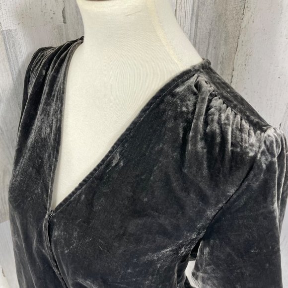 Splendid Women's‎ New Black V Neck Velvet Short Sleeve Blouse Top Shirt Sz S - Picture 9 of 12